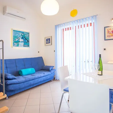 Zlatica By El-pi Tours Apartman