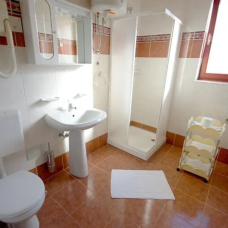 Zlatica By El-pi Tours Apartman